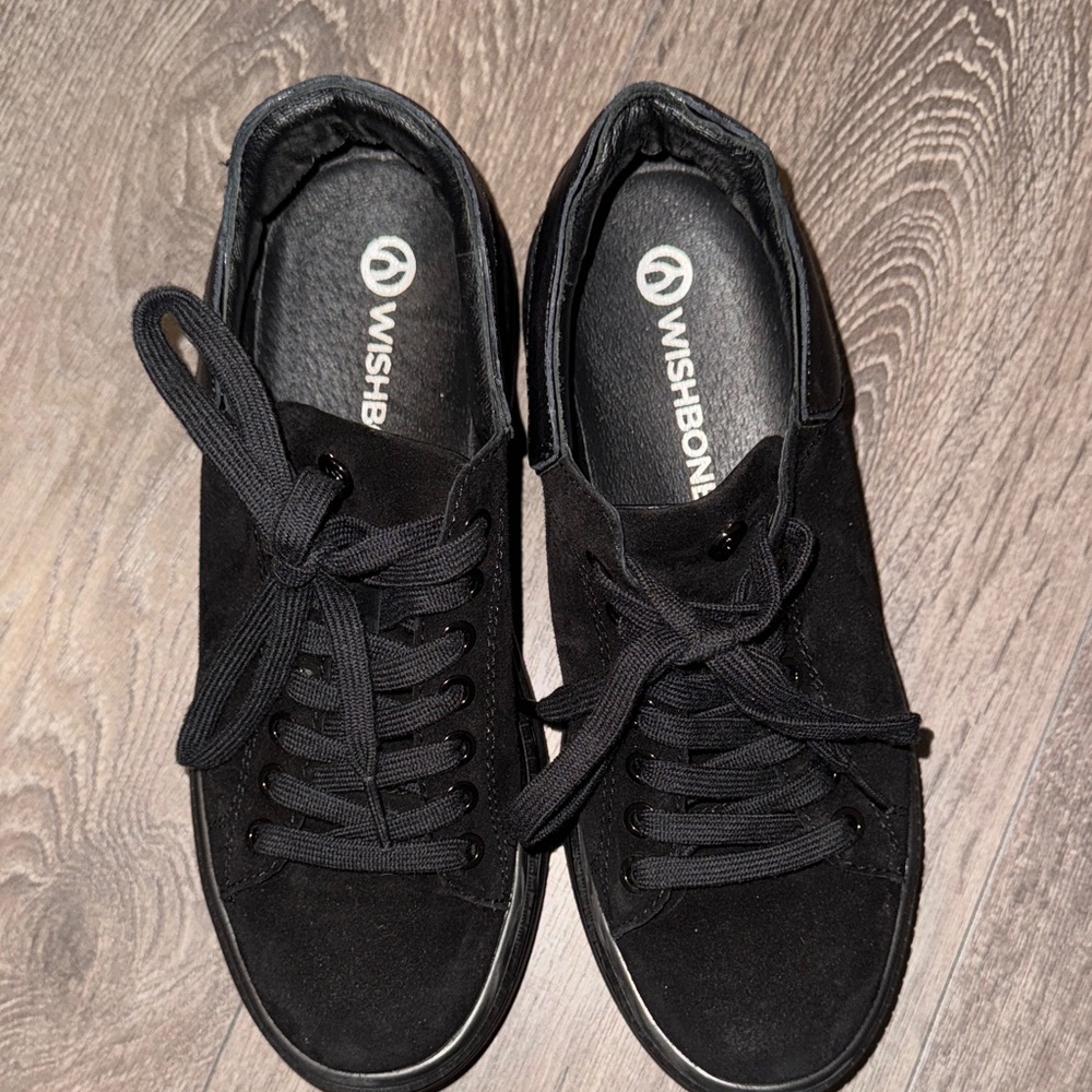 Classic Black Women's Sneakers